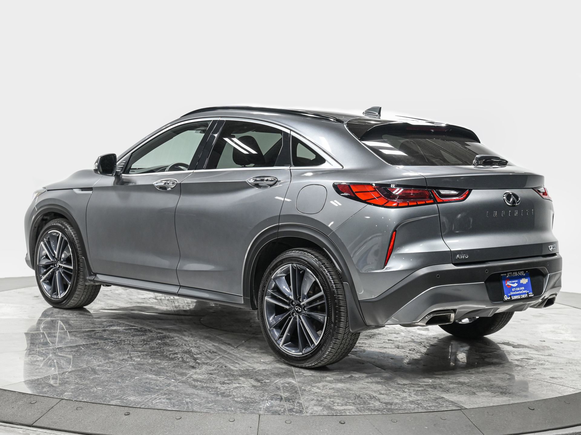 Used 2025 INFINITI QX55 Luxe w/ Cargo Package image 4