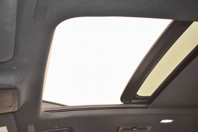 Used 2024 Chevrolet Traverse RS w/ LPO, Floor Liner Package AWD/4WD image 22