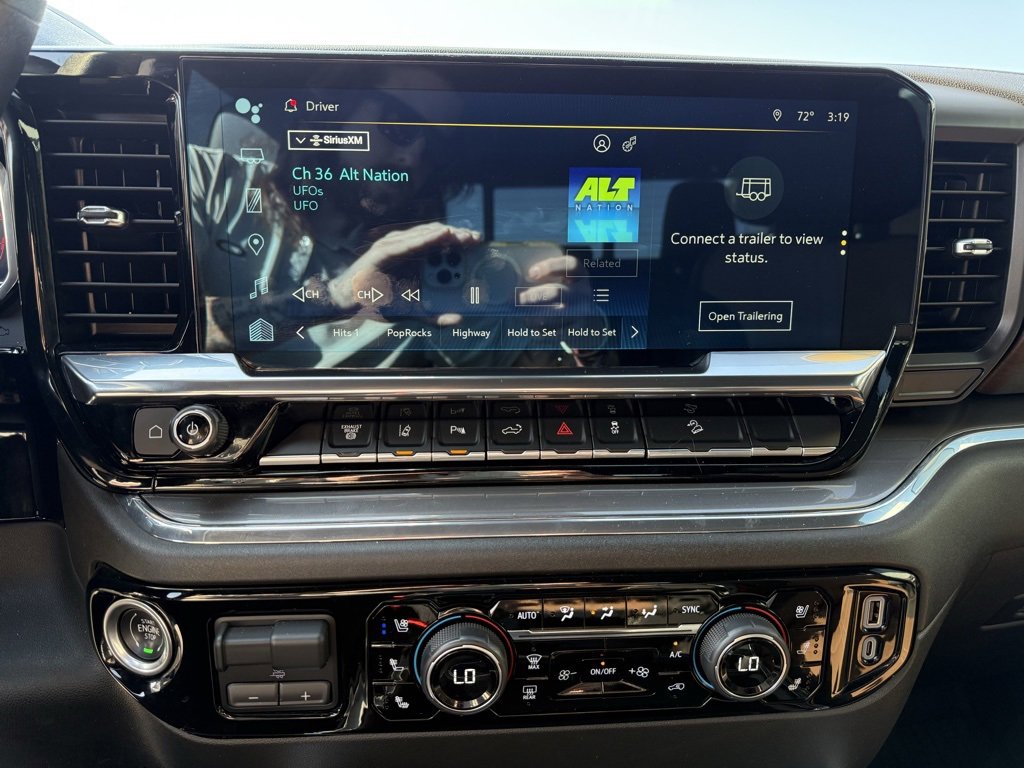 Used 2024 Chevrolet Silverado 3500 High Country w/ Technology Package image 13