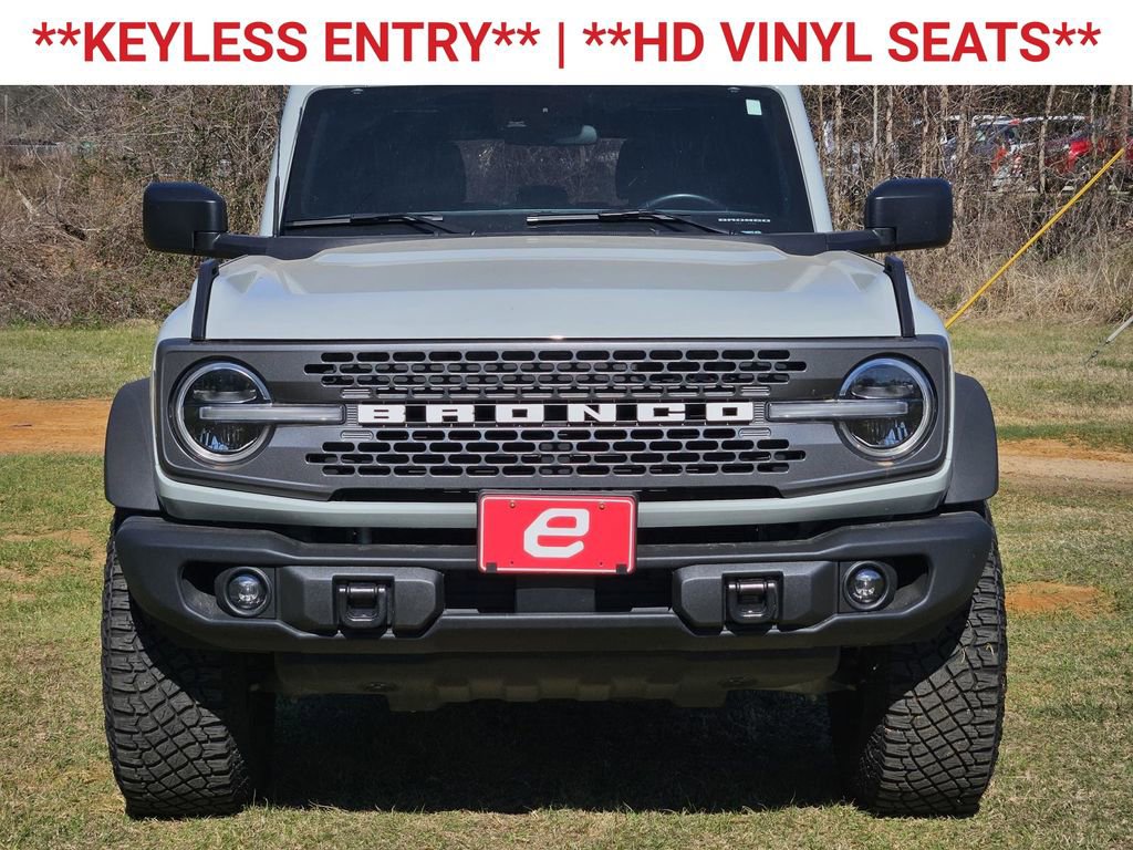 Used 2023 Ford Bronco Badlands w/ Sasquatch Package image 2