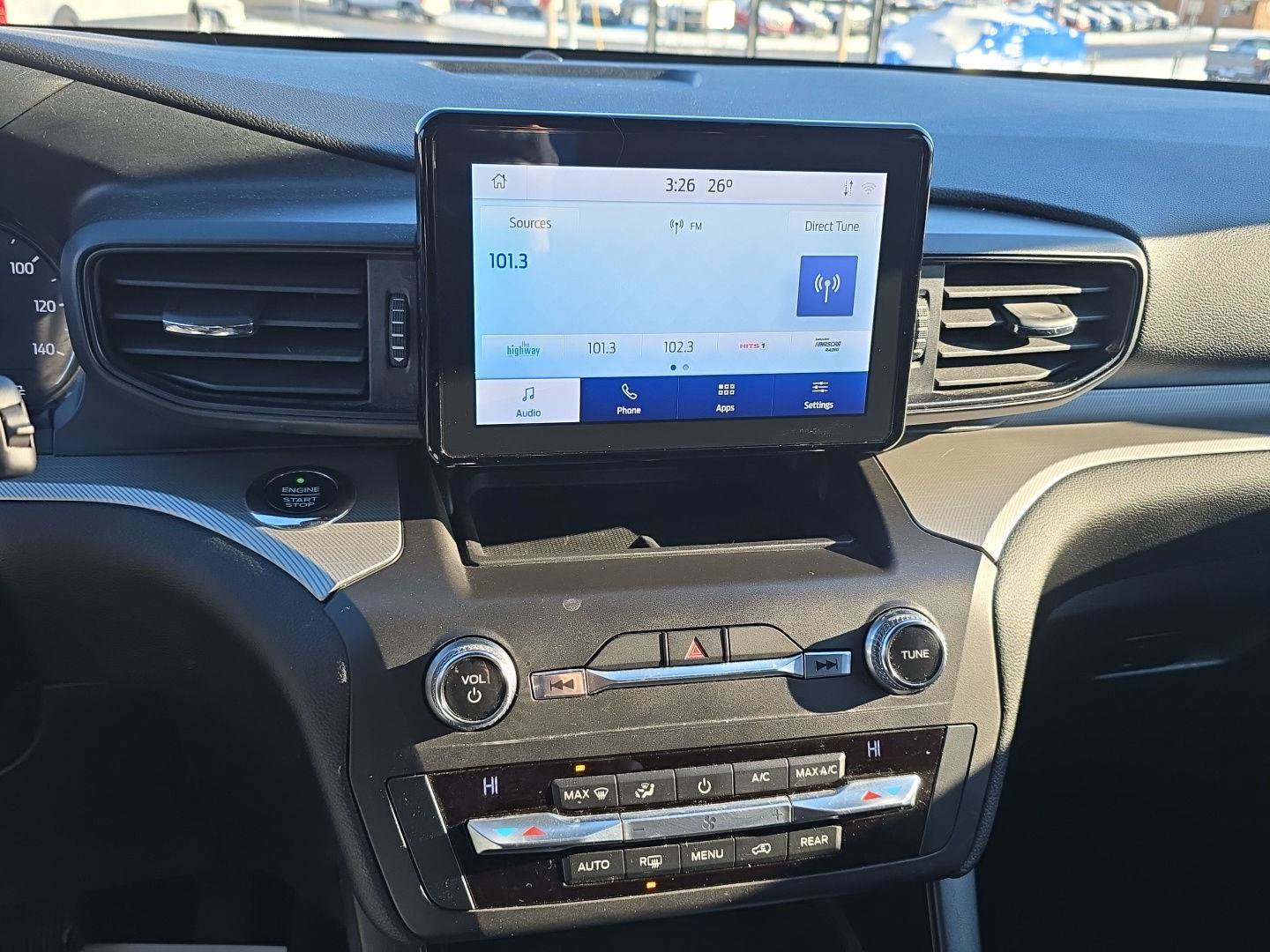 Used 2020 Ford Explorer XLT image 19