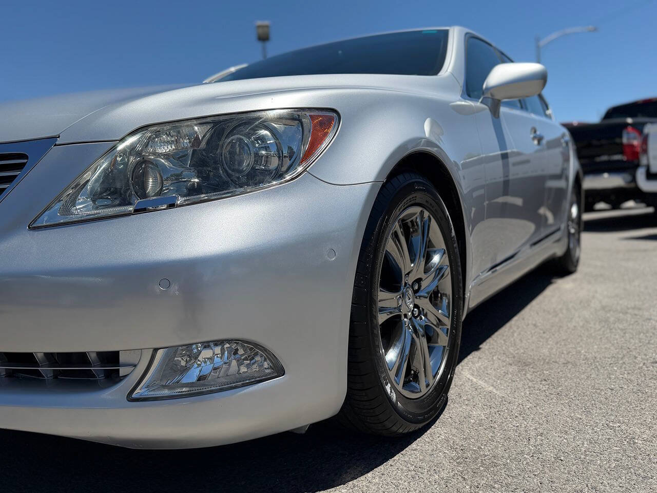 Used 2008 Lexus LS 460 RWD image 25