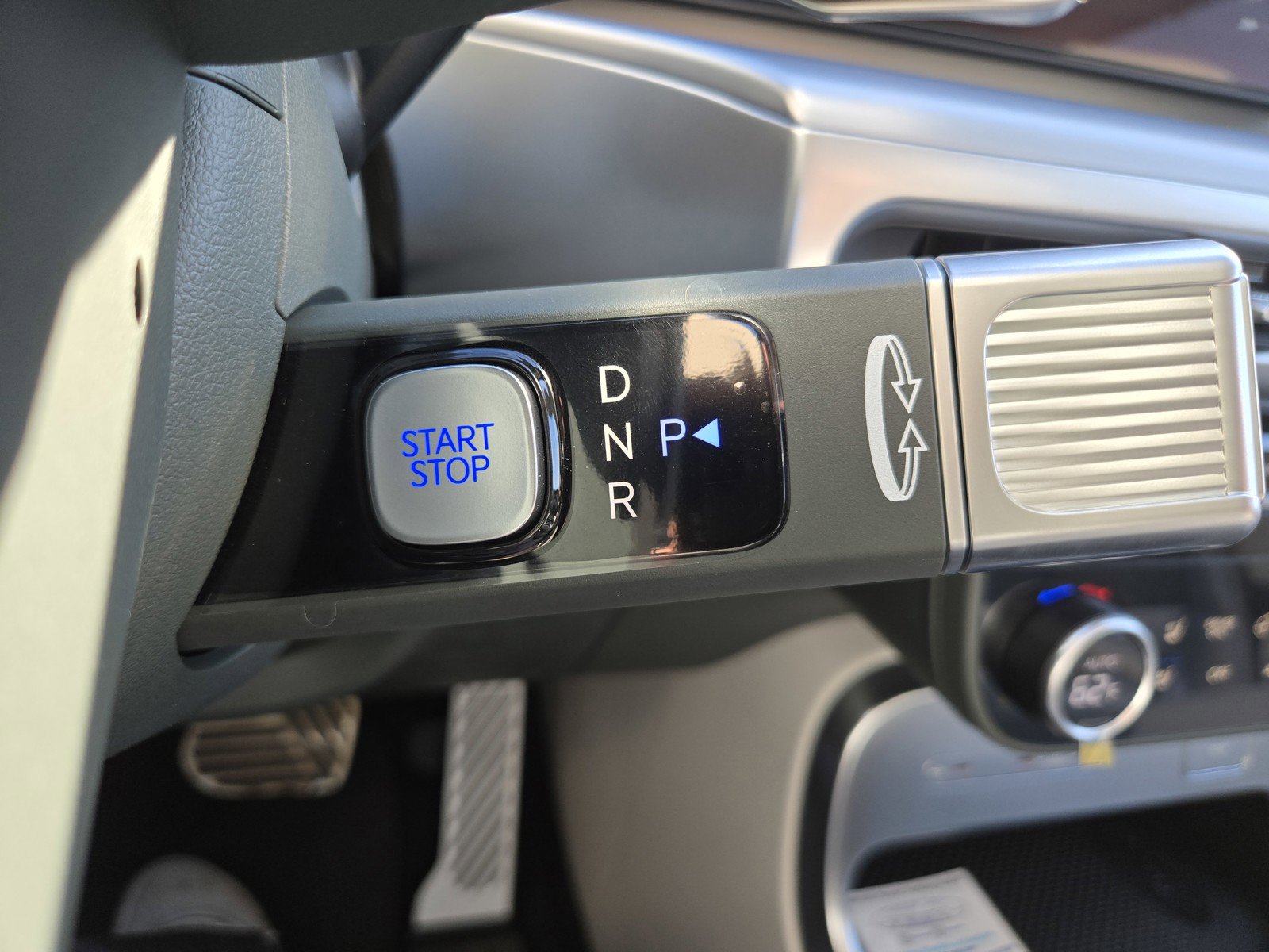 New 2026 Hyundai Ioniq 9 Limited image 18