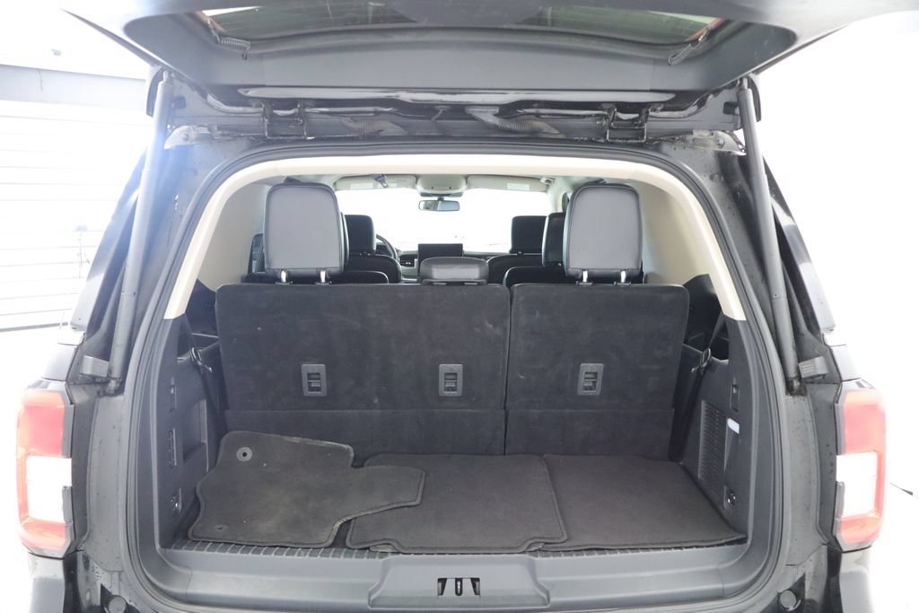 Used 2024 Ford Expedition XLT AWD/4WD image 19