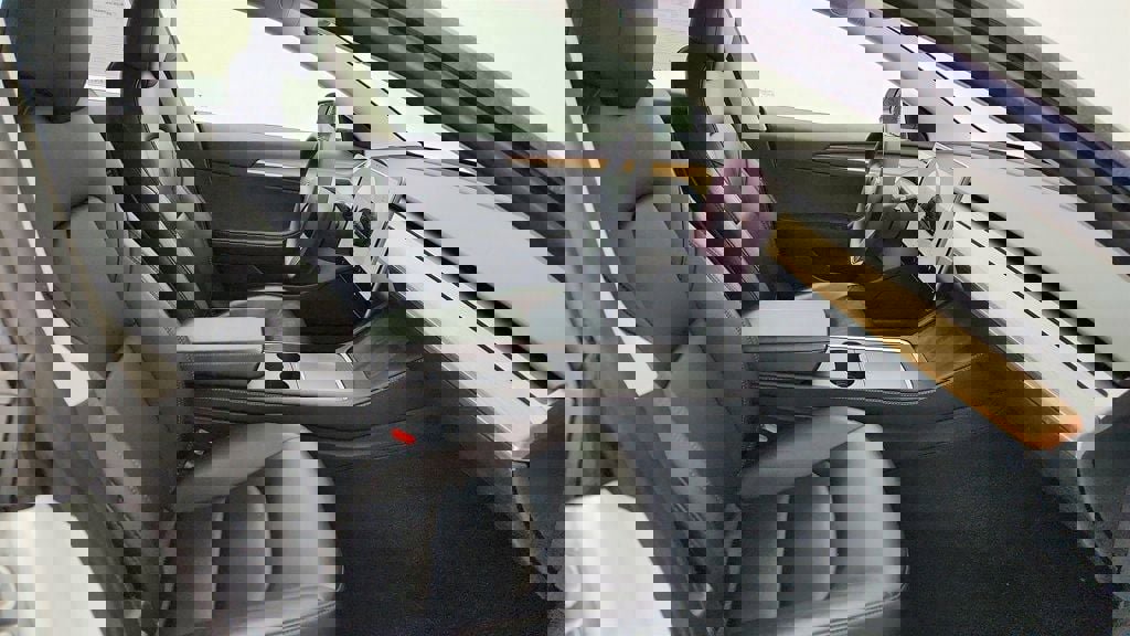 Used 2023 Tesla Model 3 Standard Range image 27