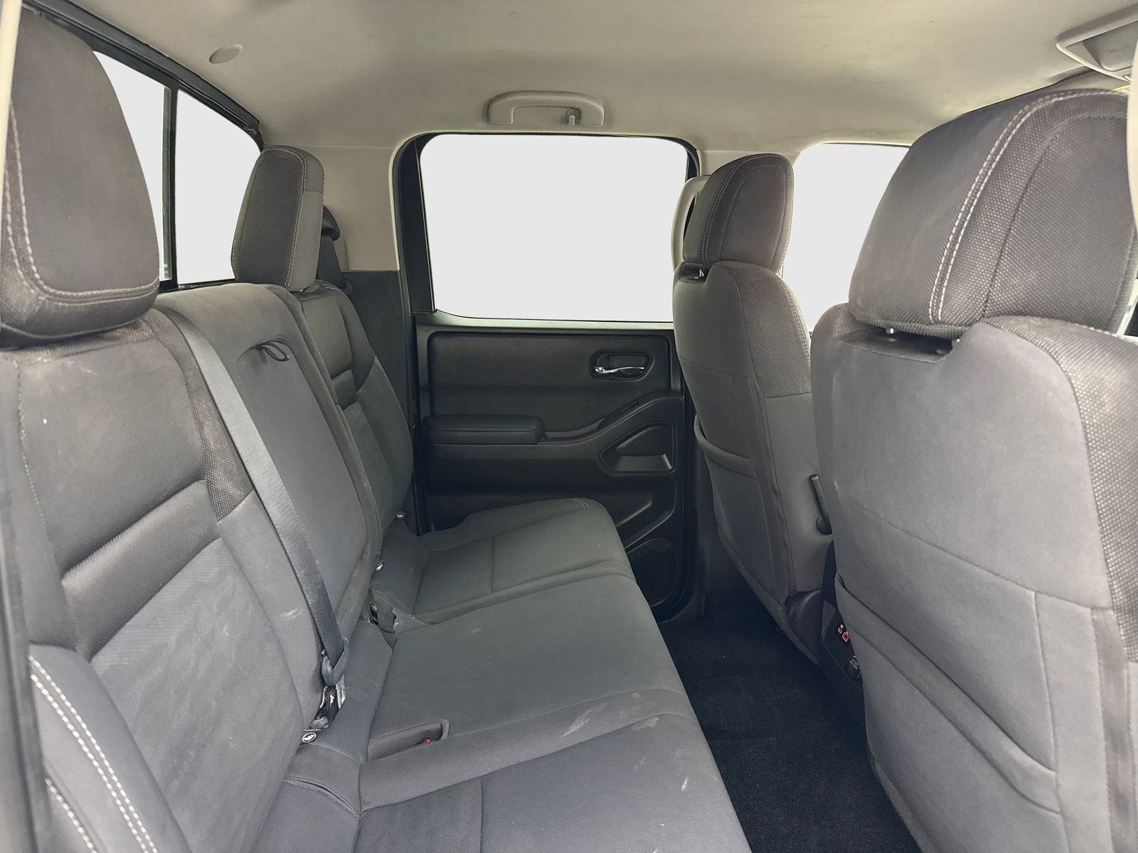 Used 2022 Nissan Frontier SV AWD/4WD image 46