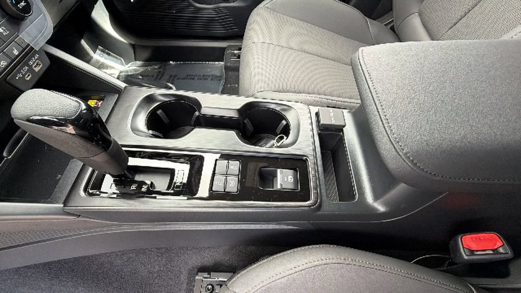 New 2026 Subaru Outback Limited AWD/4WD image 13