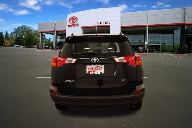 Used 2013 Toyota RAV4 LE image 3