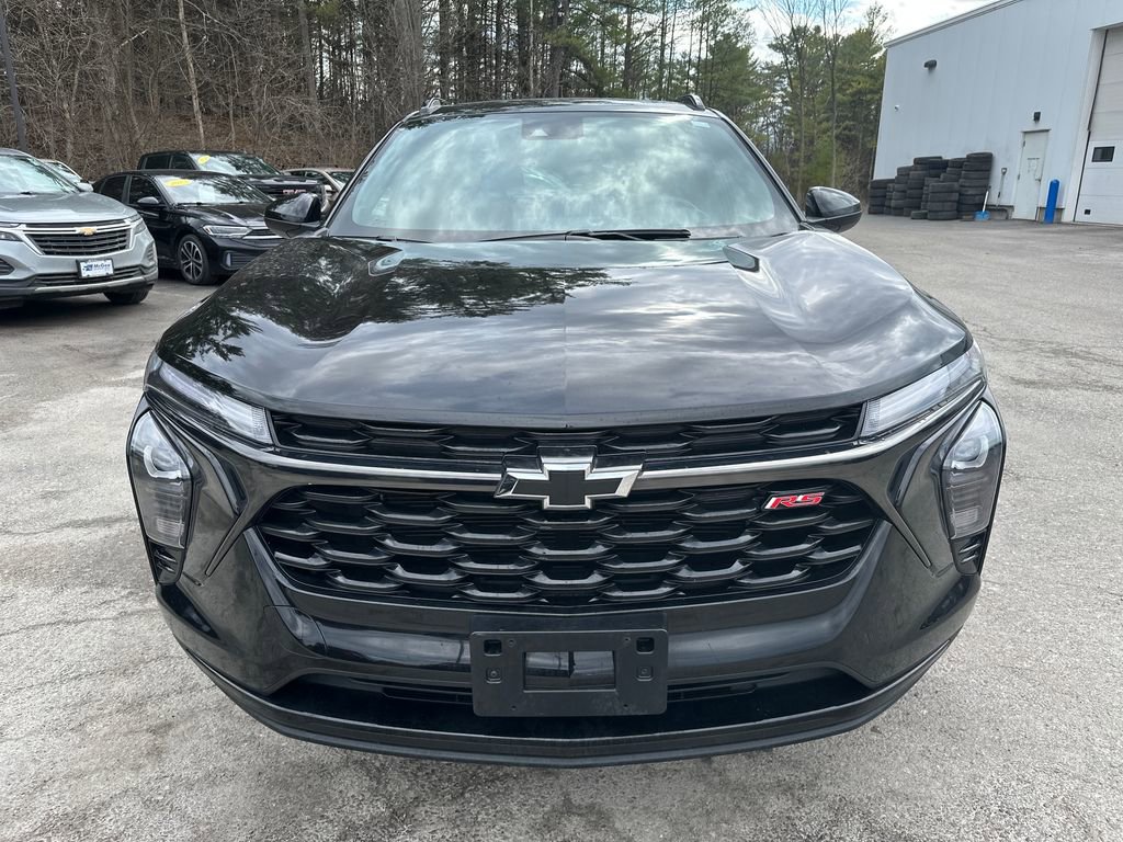 Used 2024 Chevrolet Trax RS w/ Sunroof Package image 8