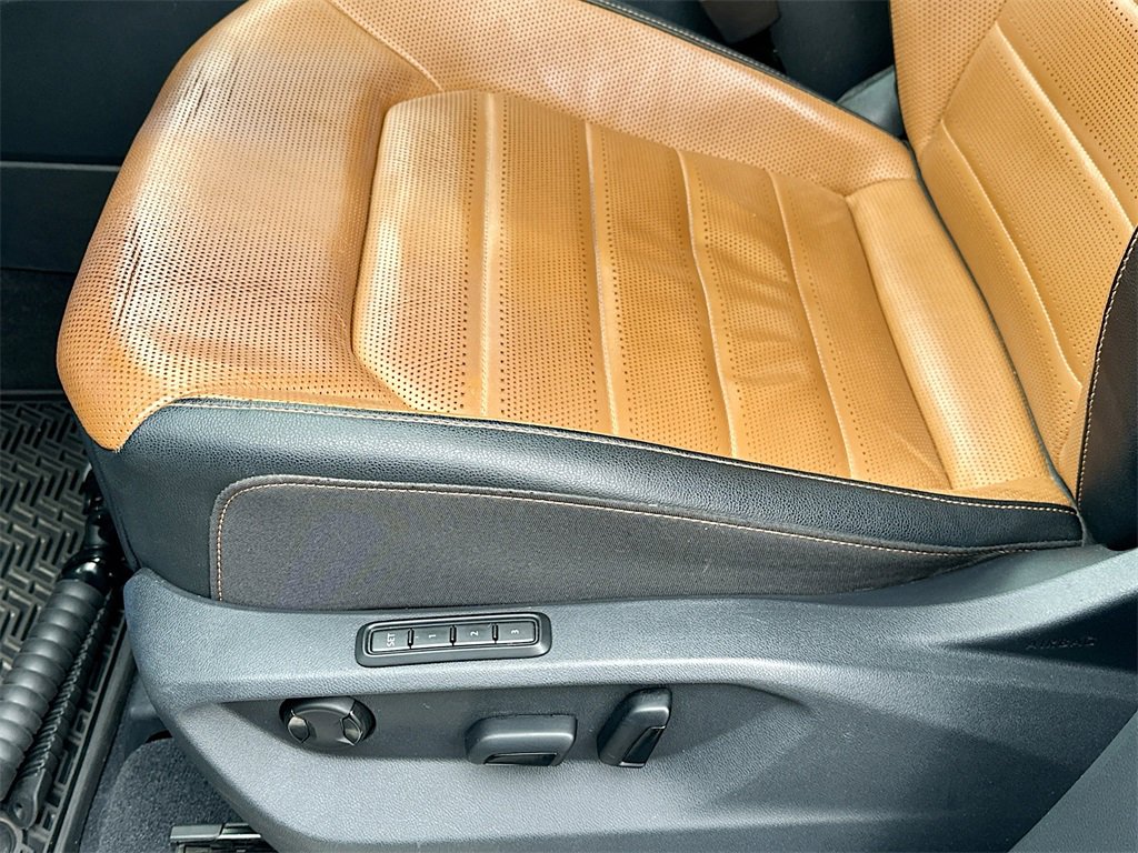 Used 2019 Volkswagen Atlas SEL Premium image 9