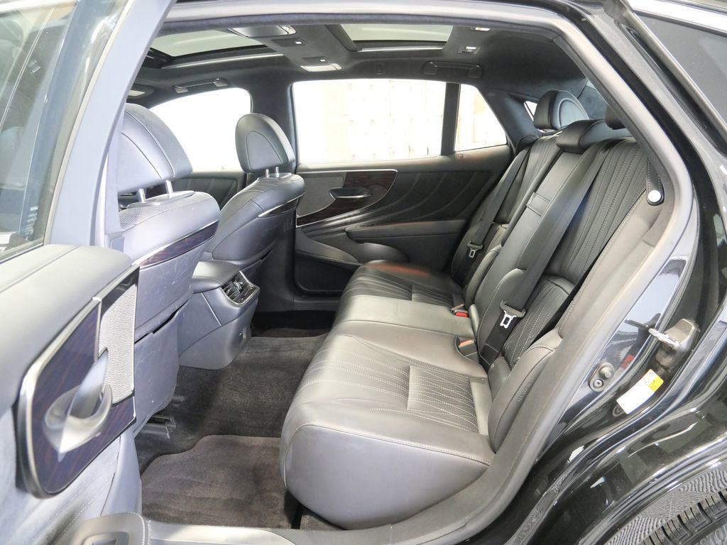 Used 2019 Lexus LS 500 AWD w/ Interior Upgrade Package image 27