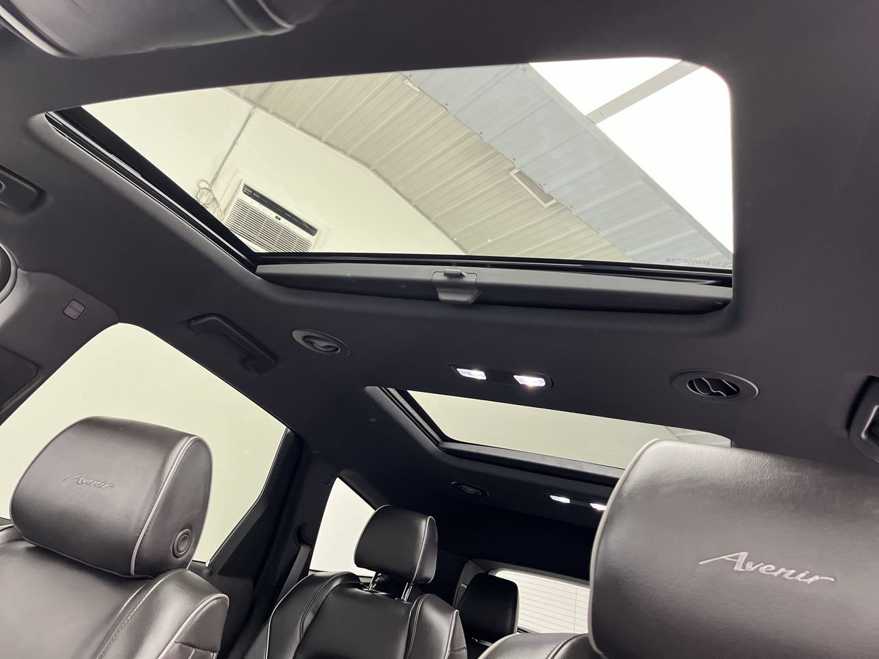 Certified 2023 Buick Enclave Avenir w/ Avenir Technology Package AWD/4WD image 7