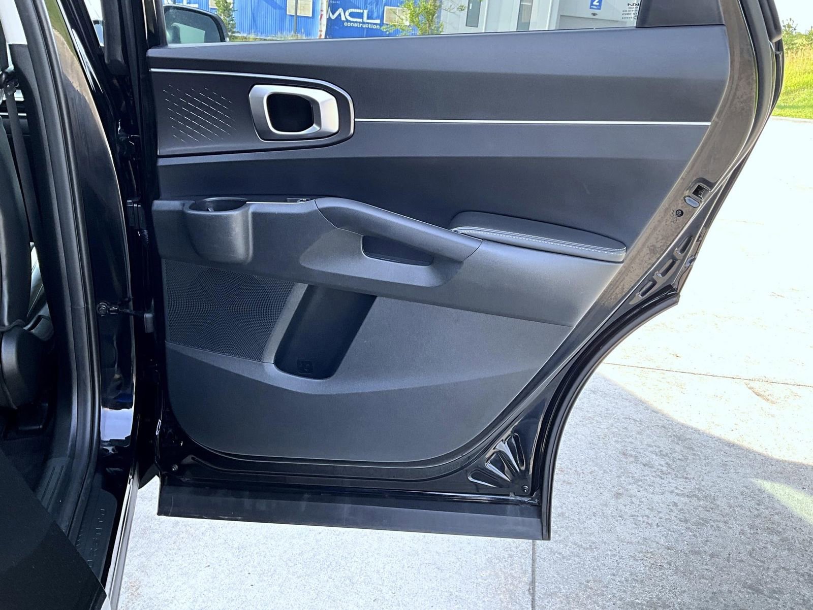 Used 2024 Kia Sorento S image 18