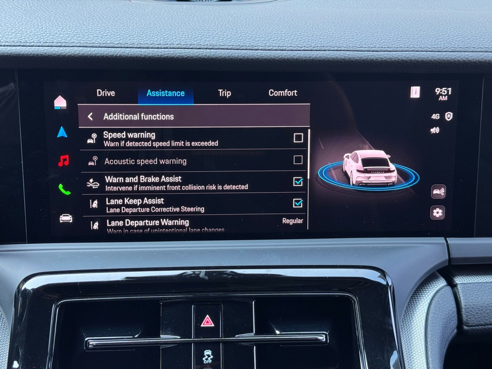 Used 2025 Porsche Panamera image 32