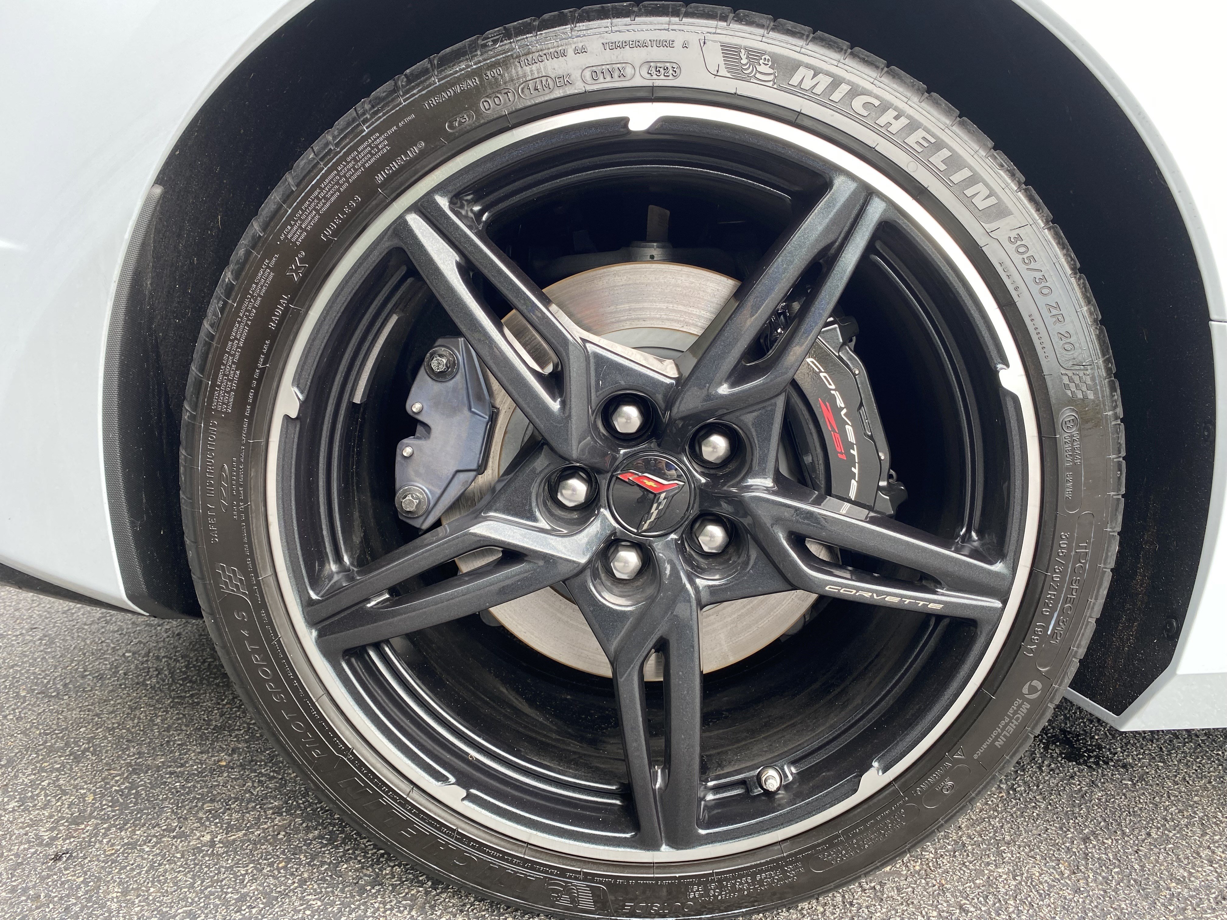 Used 2024 Chevrolet Corvette Stingray Coupe w/ Z51 Performance Package RWD image 13
