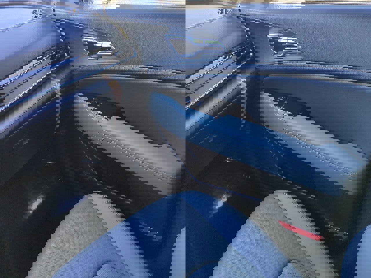 Used 2024 Kia Sportage X-Line w/ X-Line Premium Package image 17