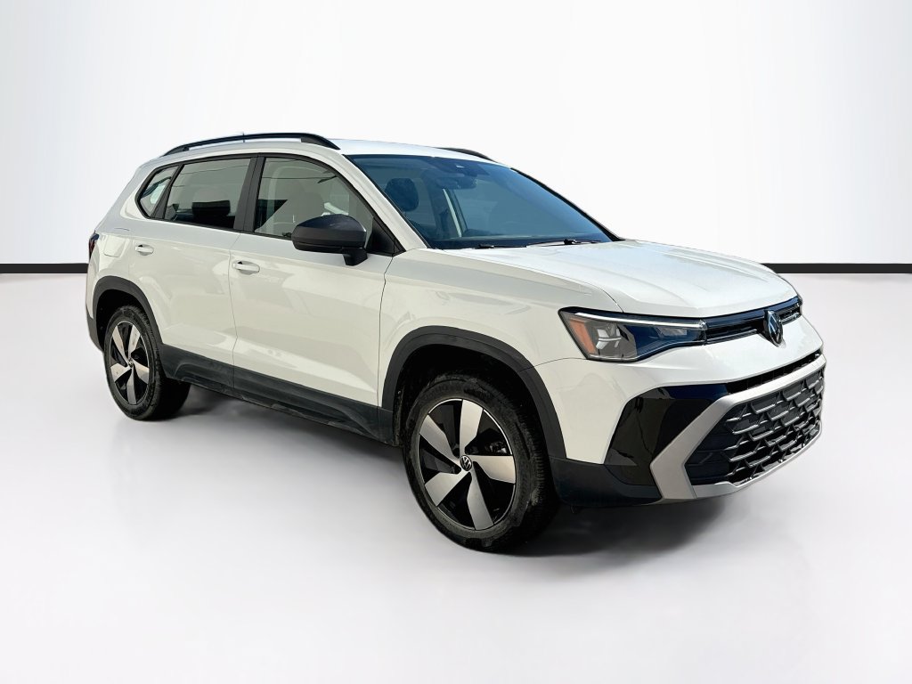 Used 2025 Volkswagen Taos S AWD/4WD image 3