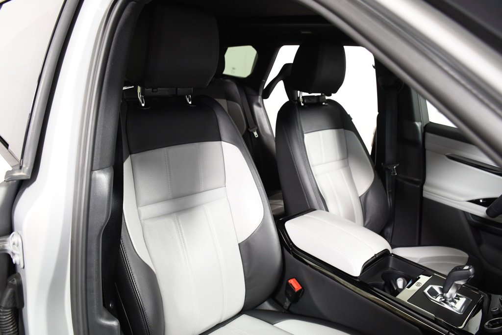 Used 2023 Land Rover Range Rover Evoque R-Dynamic SE image 20