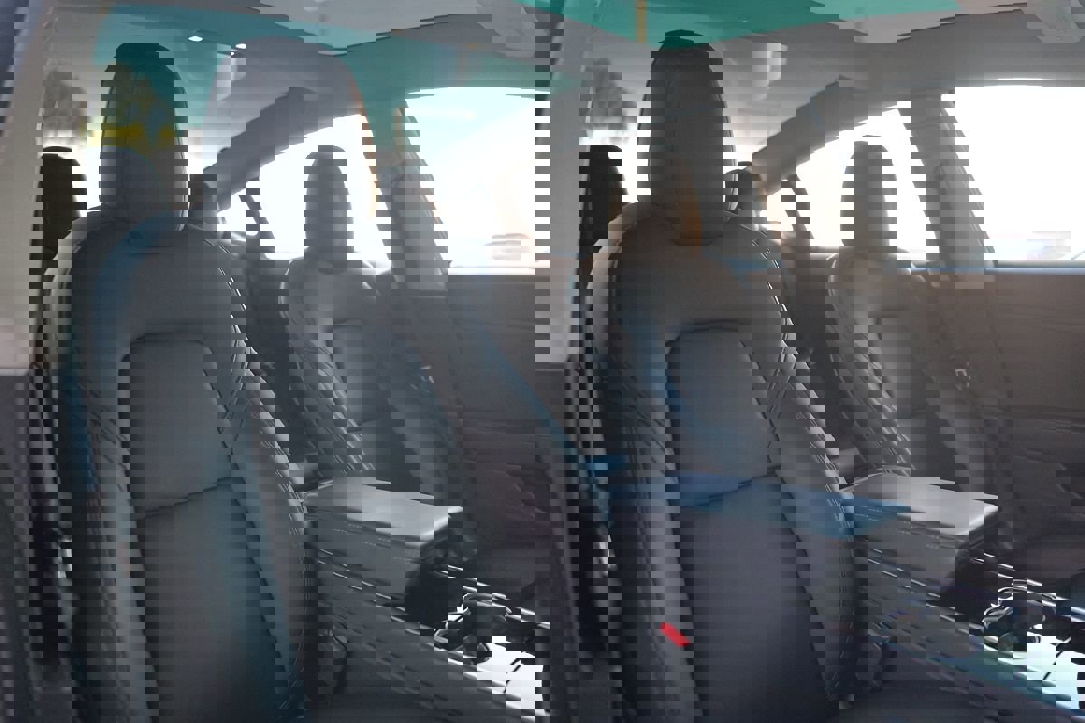 Used 2020 Tesla Model 3 Standard Range Plus image 23