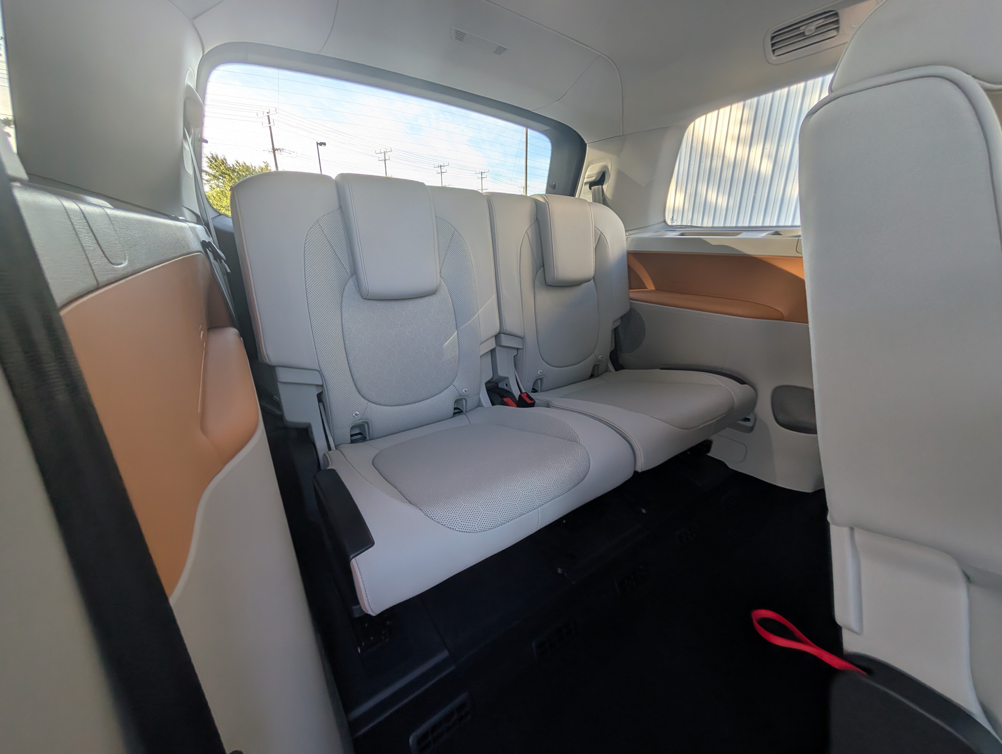 Used 2025 Volkswagen ID. Buzz 1st Edition RWD image 12