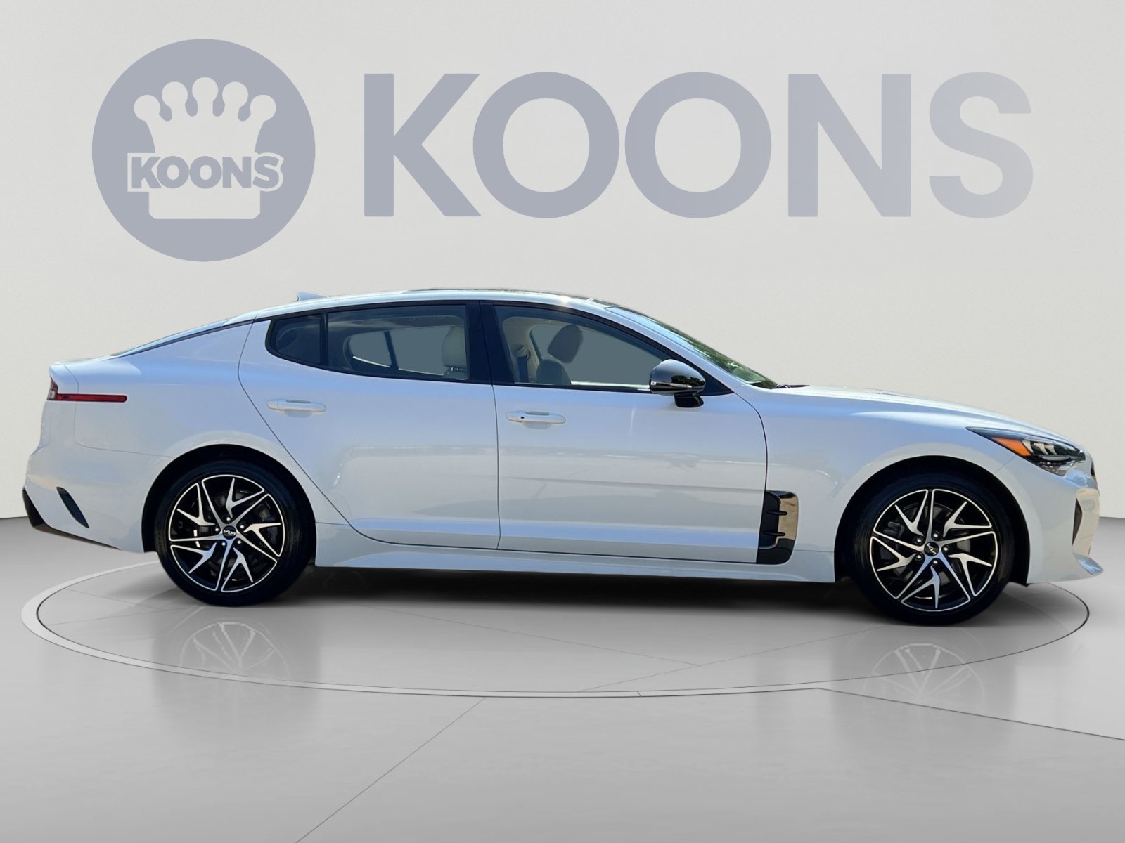 Used 2023 Kia Stinger GT-Line w/ Sun & Sound Package AWD/4WD image 12