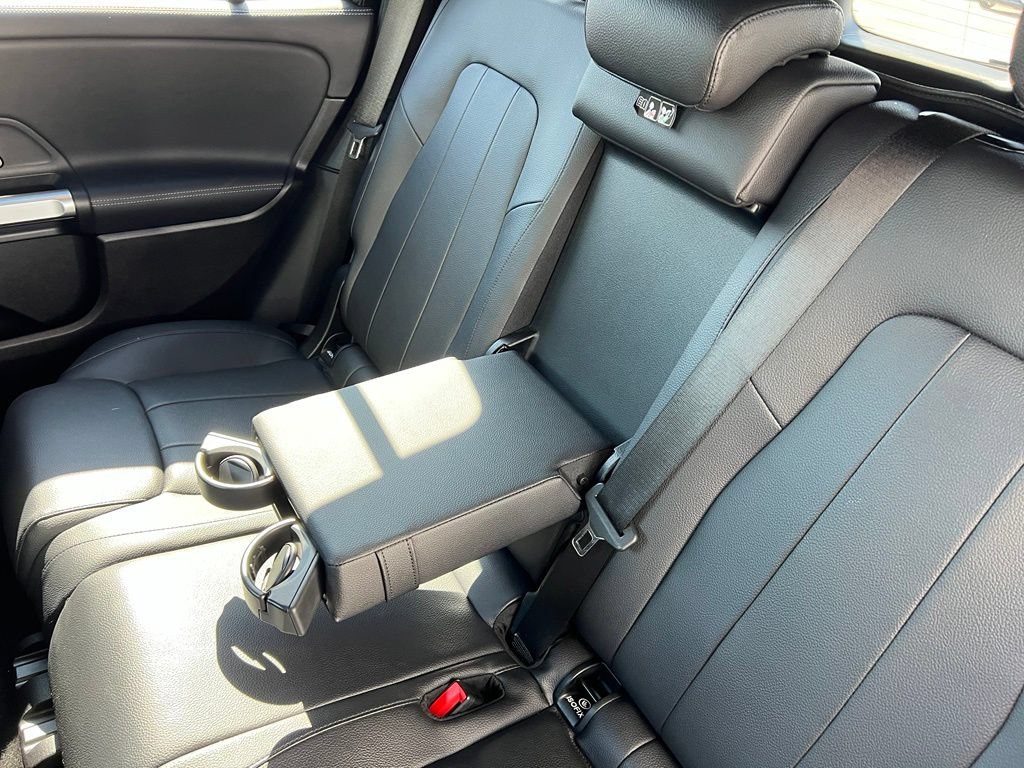 Certified 2020 Mercedes-Benz GLB 250 4MATIC image 24