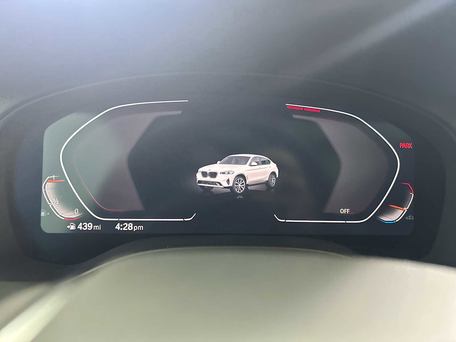 Used 2025 BMW X4 xDrive30i image 10