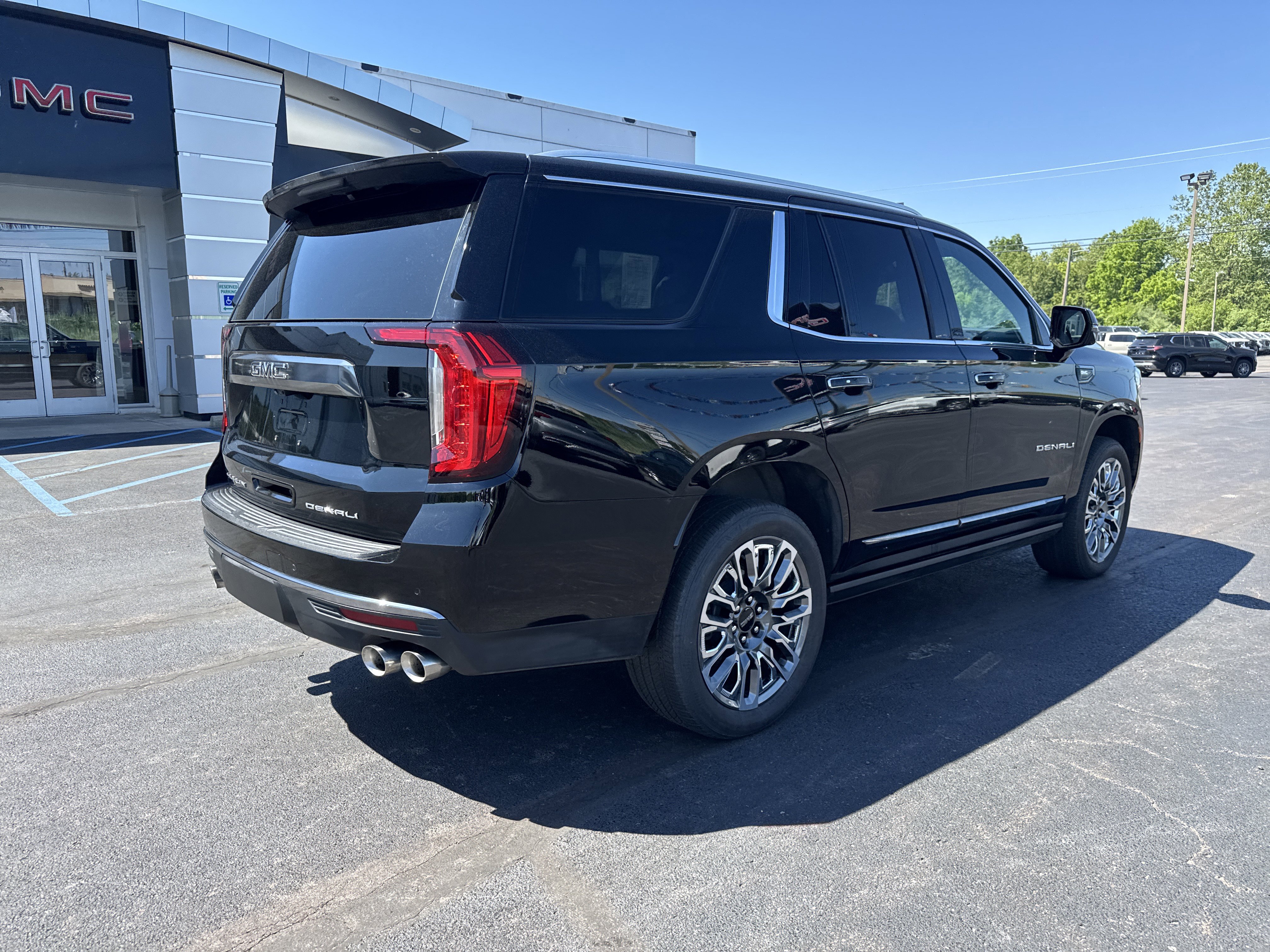 Used 2023 GMC Yukon Denali Ultimate AWD/4WD video 2