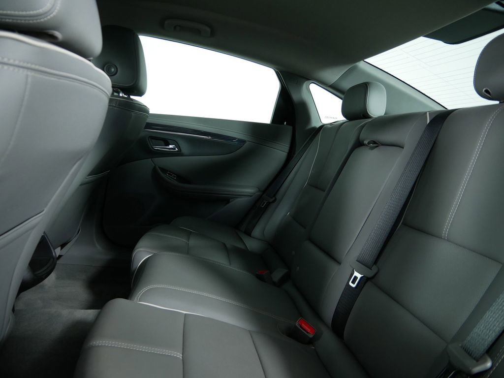 Used 2017 Chevrolet Impala Premier image 16