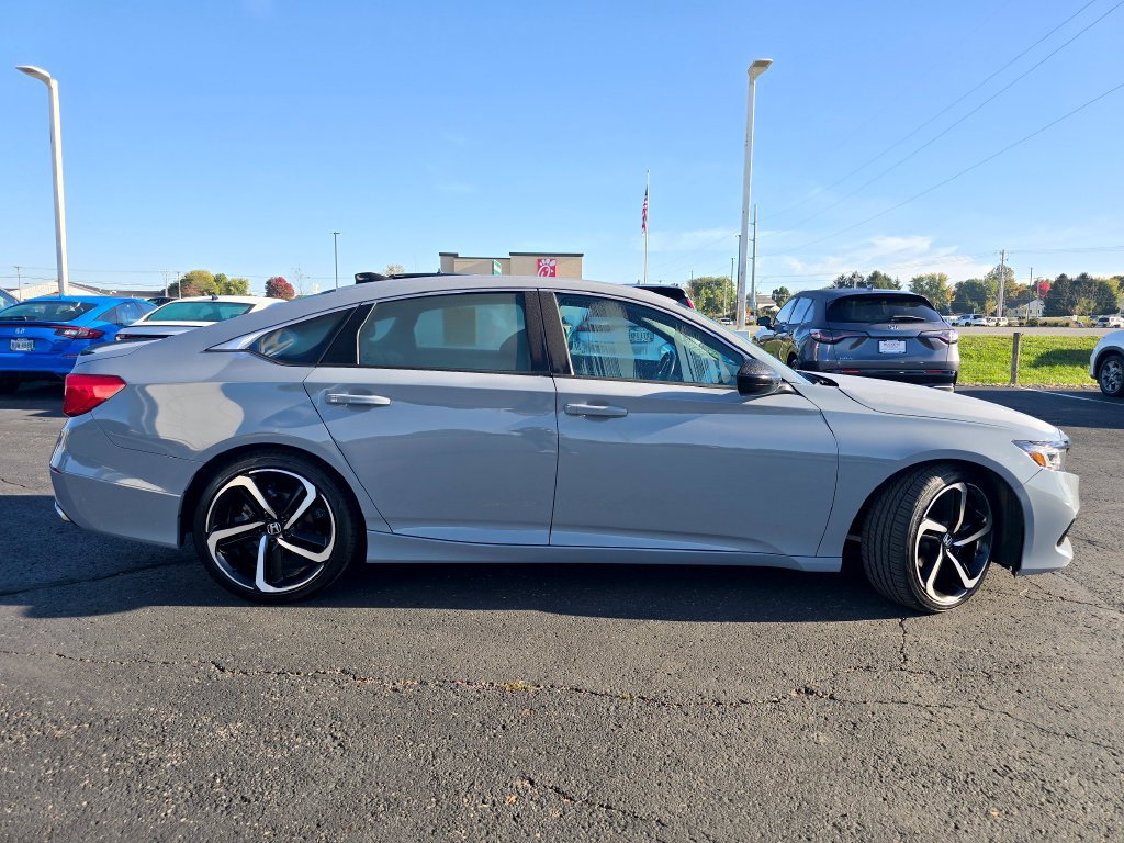 Used 2022 Honda Accord Sport image 9