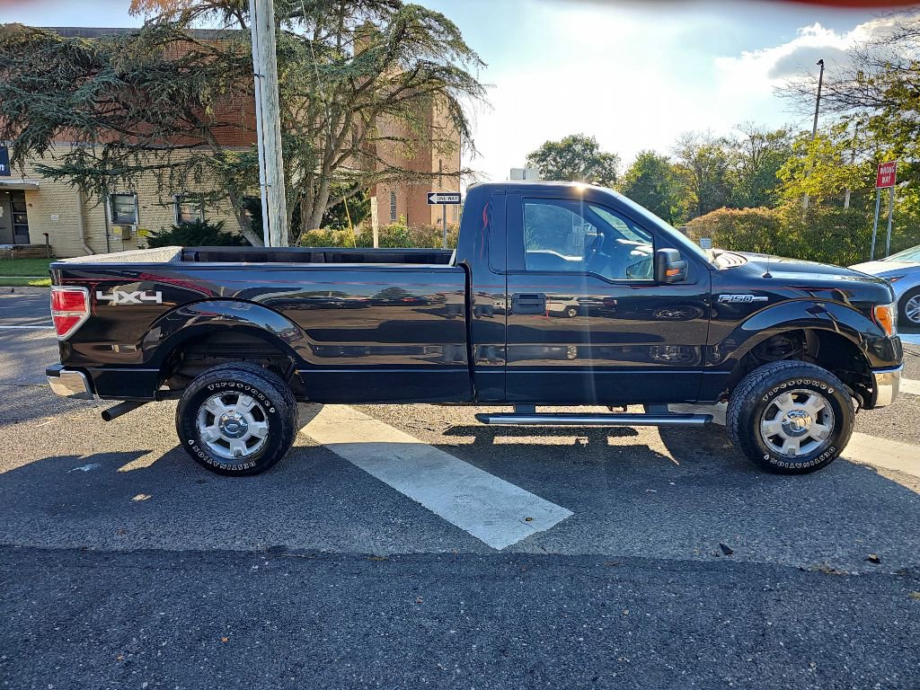 Used 2013 Ford F150 XLT w/ Mid Equipment Group image 4