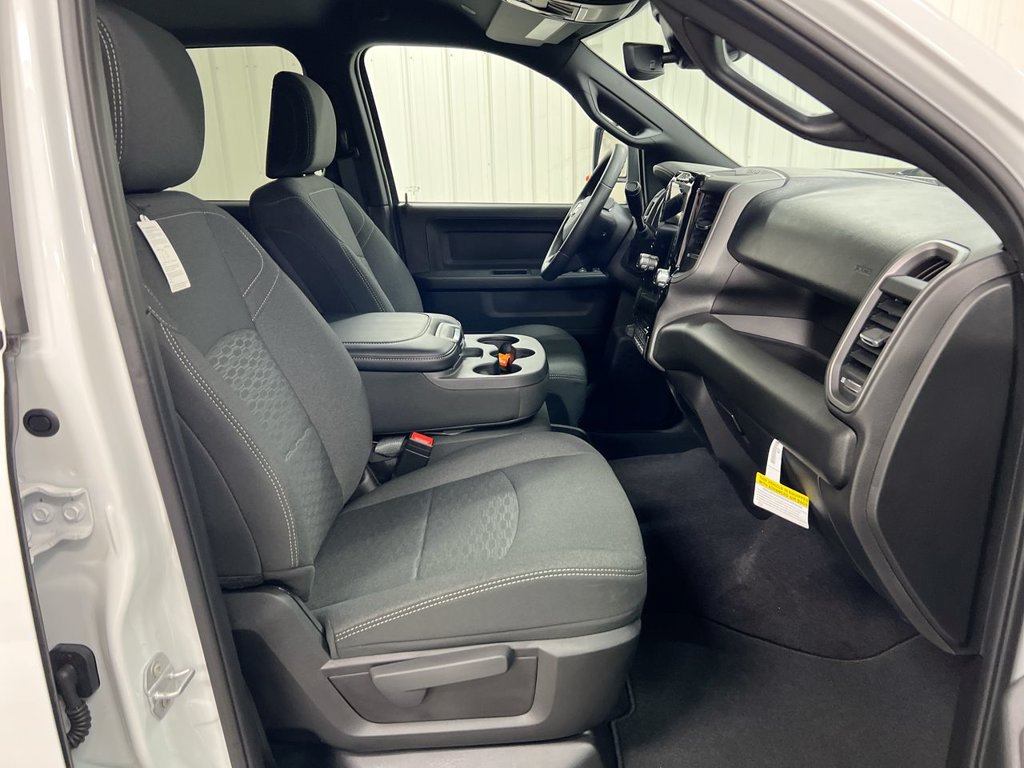 New 2027 RAM 3500 Tradesman AWD/4WD image 17