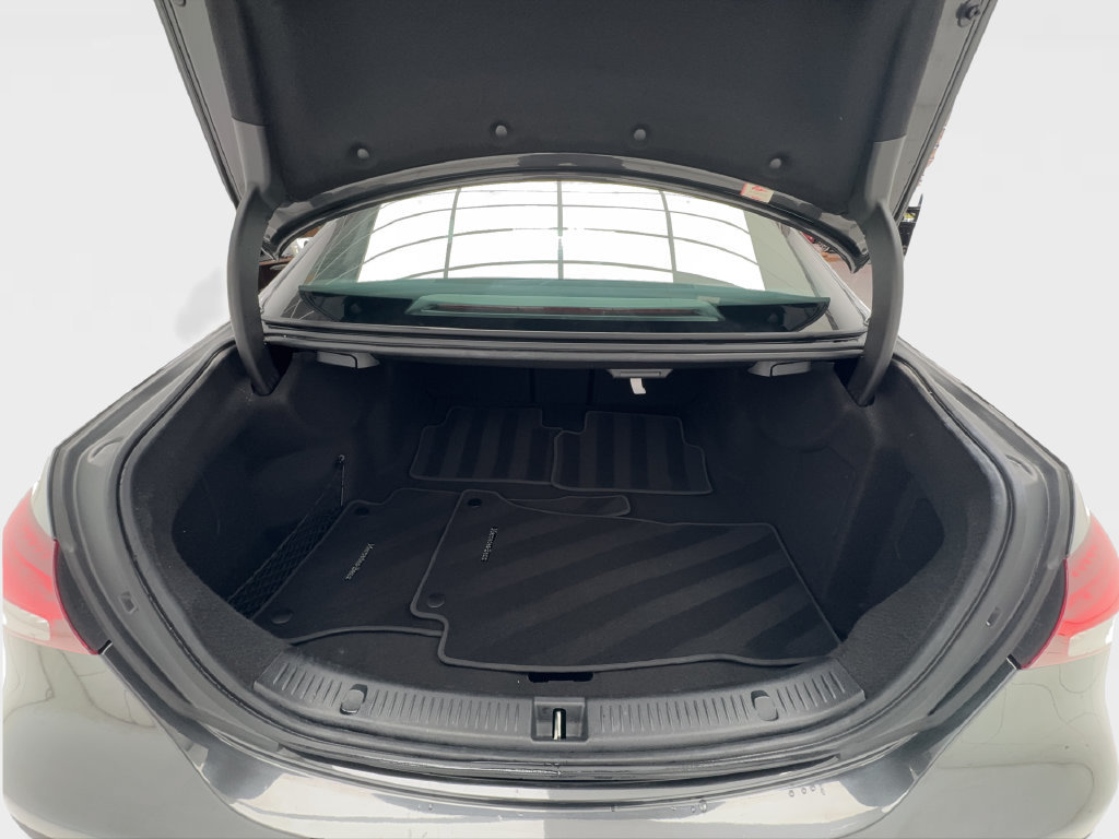 Used 2023 Mercedes-Benz E 350 Sedan image 33