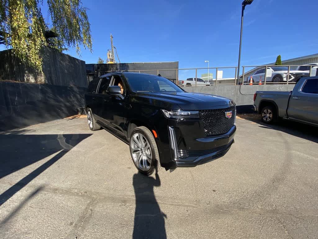 Used 2023 Cadillac Escalade ESV Sport w/ Touring Package AWD/4WD image 8