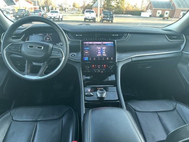 Used 2023 Jeep Grand Cherokee L Limited w/ Luxury Tech Group II image 40