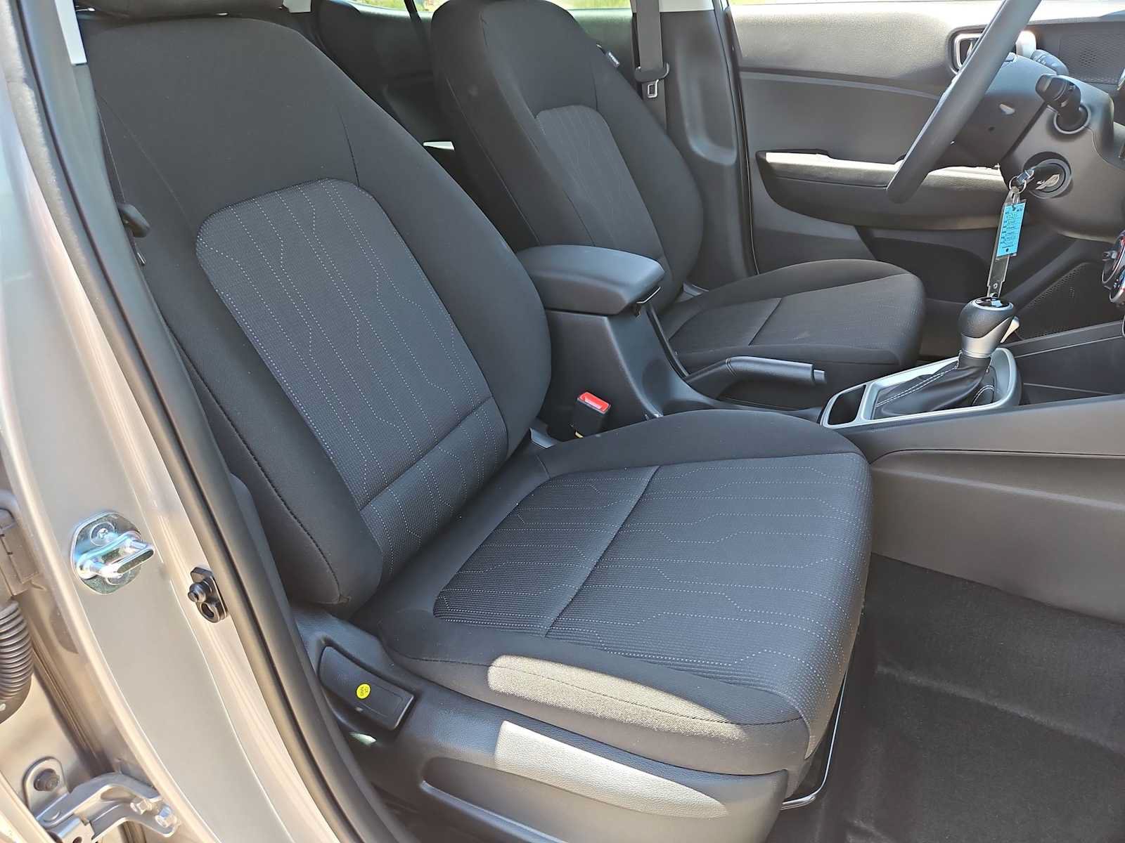 Certified 2026 Hyundai Venue SE FWD image 20