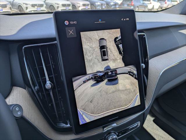 New 2026 Volvo XC60 B5 Plus w/ Climate Package PRO AWD/4WD image 9