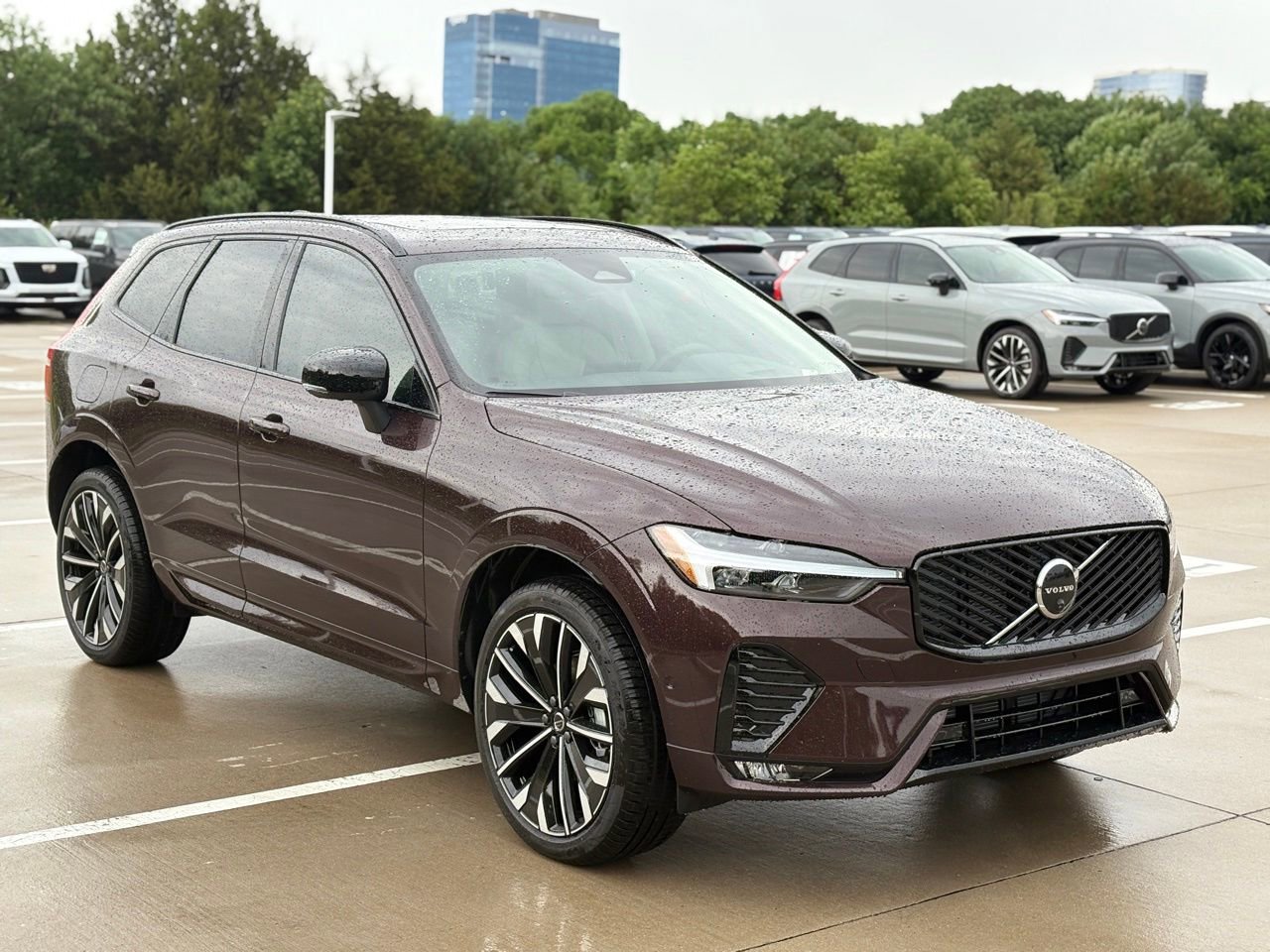 New 2026 Volvo XC60 B5 Ultra w/ Protection Package Premier AWD/4WD image 4