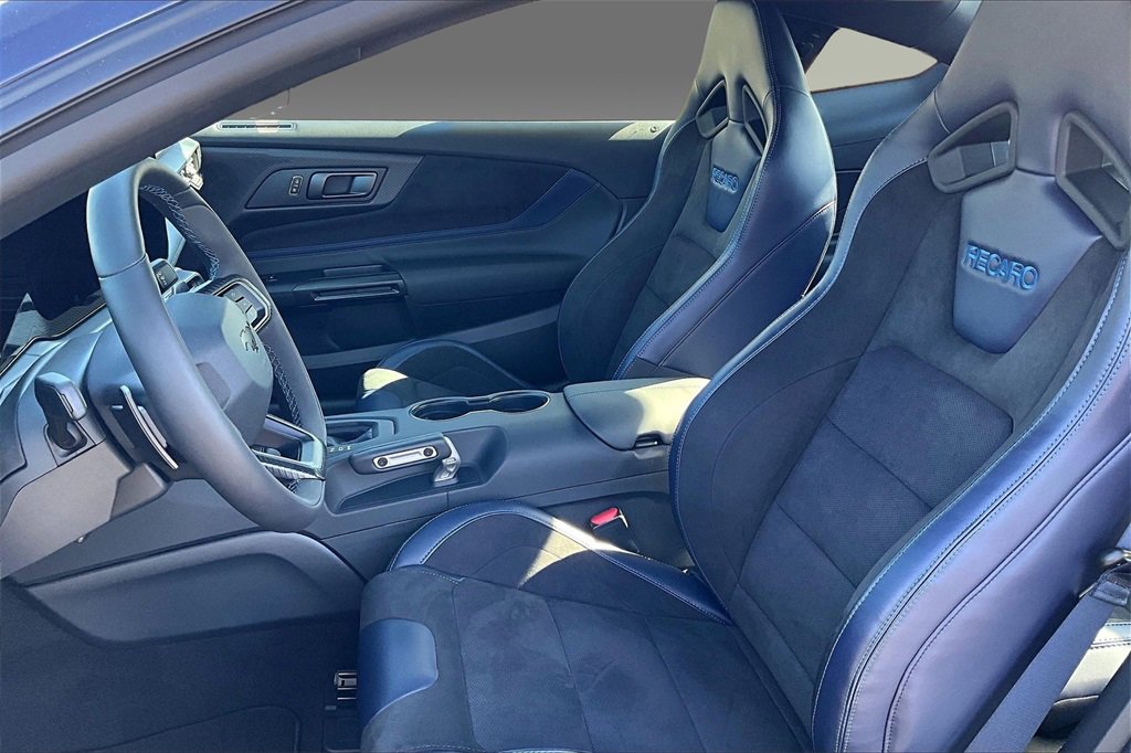 New 2025 Ford Mustang Dark Horse image 6