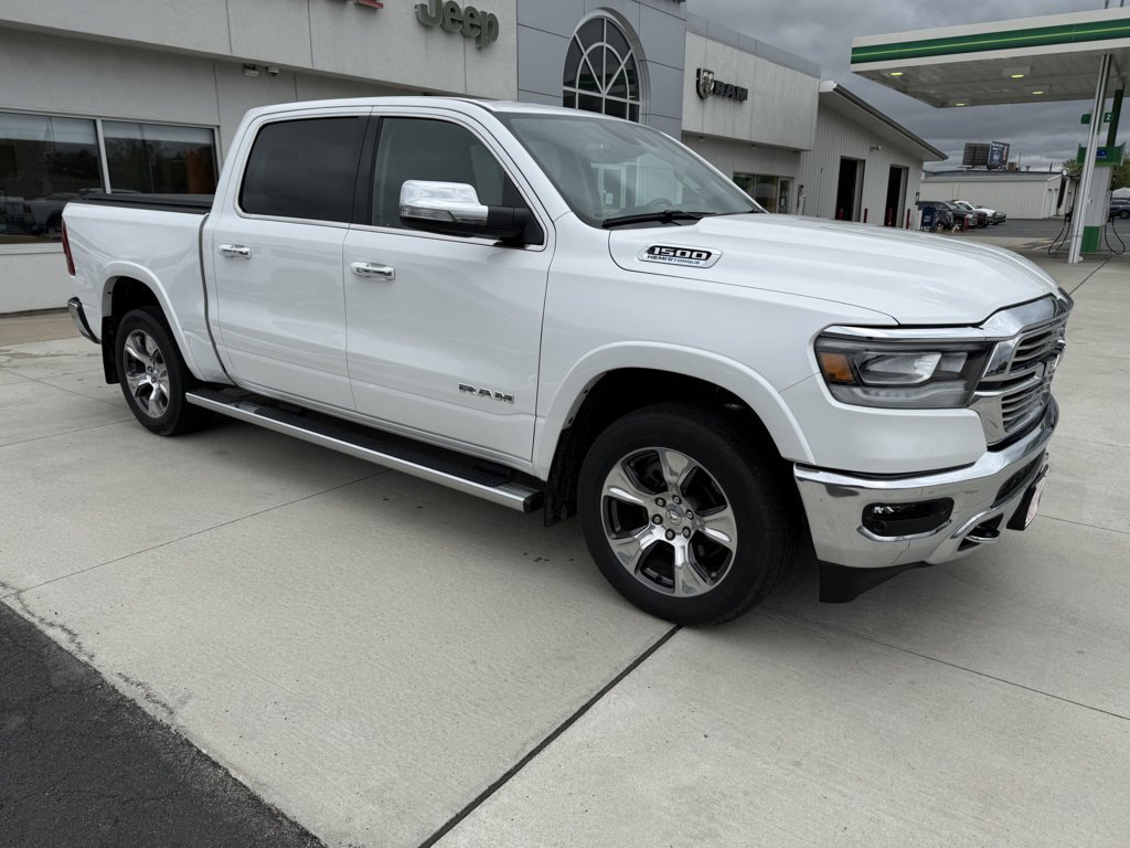 Used 2022 RAM 1500 Laramie AWD/4WD image 1