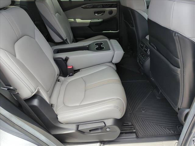 Used 2025 Honda Pilot Touring image 21