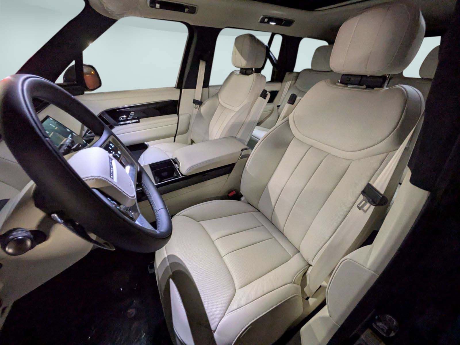New 2026 Land Rover Range Rover SE AWD/4WD image 15