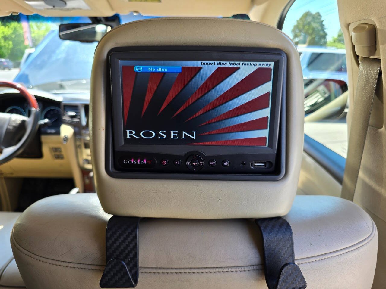 Used 2011 Lexus LX 570 4WD image 34