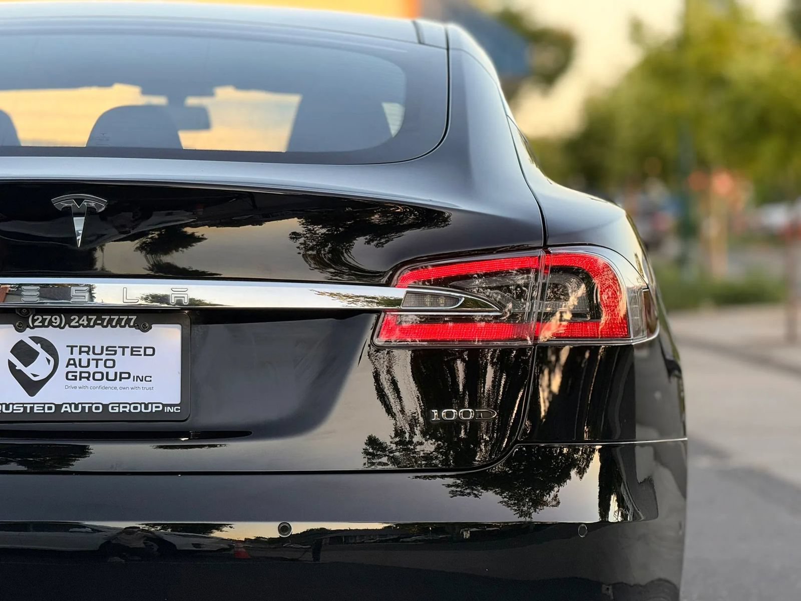 Used 2017 Tesla Model S 100D AWD/4WD image 10