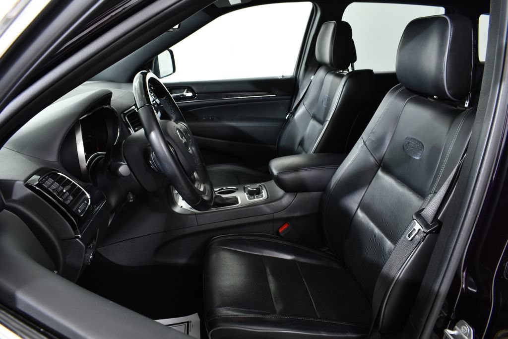 Used 2020 Jeep Grand Cherokee Overland AWD/4WD image 6