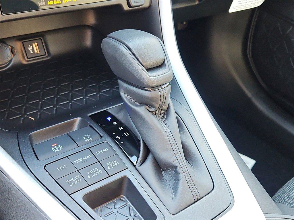New 2025 Toyota RAV4 LE image 13