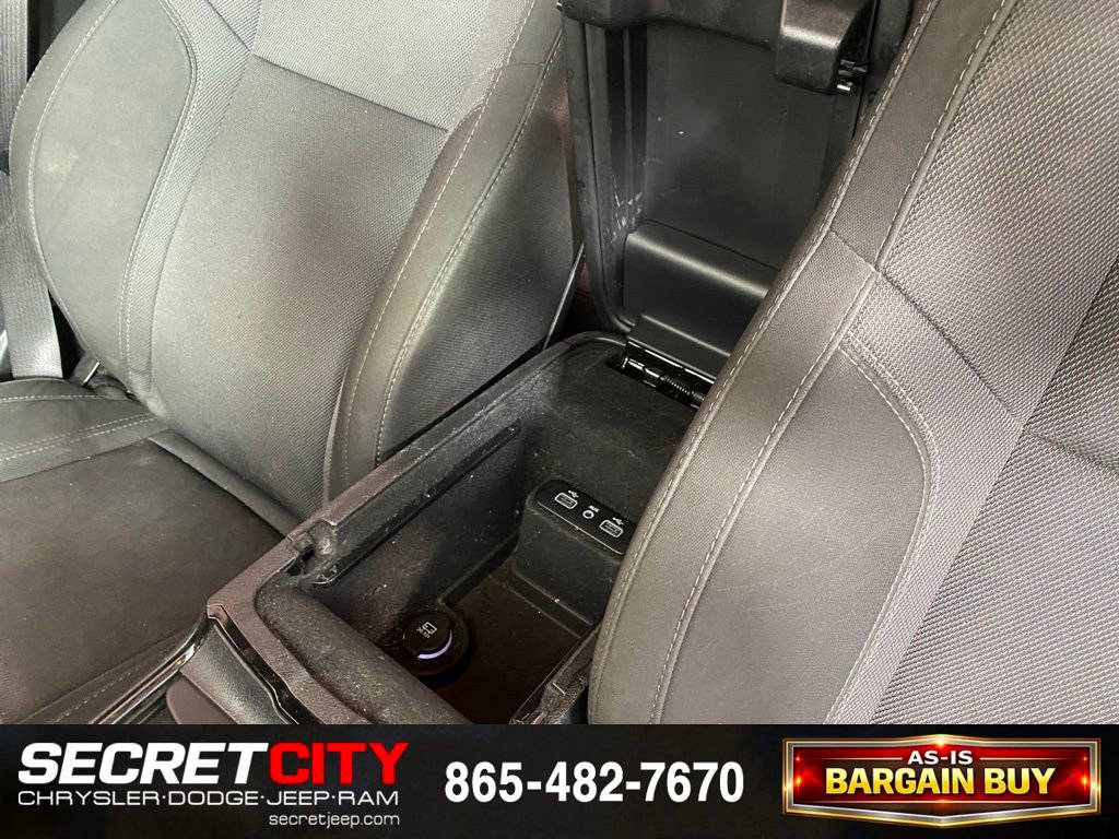 Used 2018 Dodge Charger SXT Plus w/ Blacktop Package RWD image 23