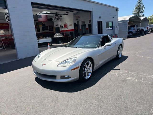 Used 2005 Chevrolet Corvette Coupe w/ Preferred Equipment Group RWD image 23