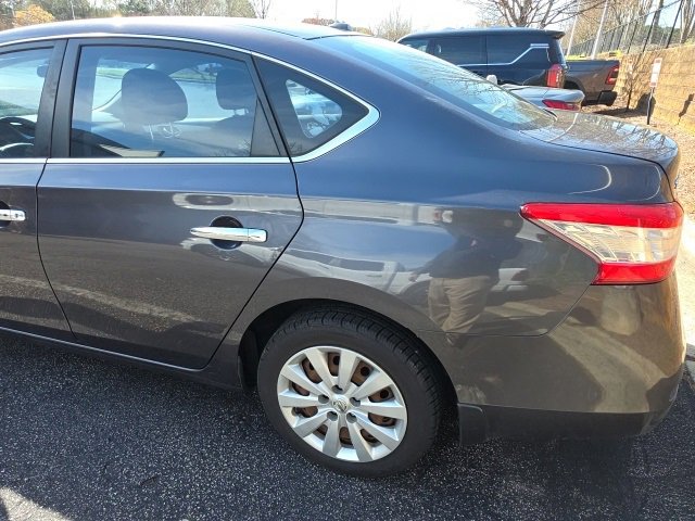 Used 2015 Nissan Sentra SV image 10