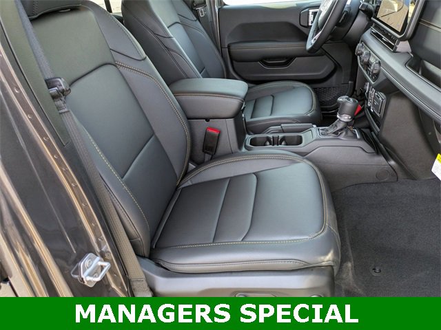 New 2025 Jeep Wrangler Sahara image 30